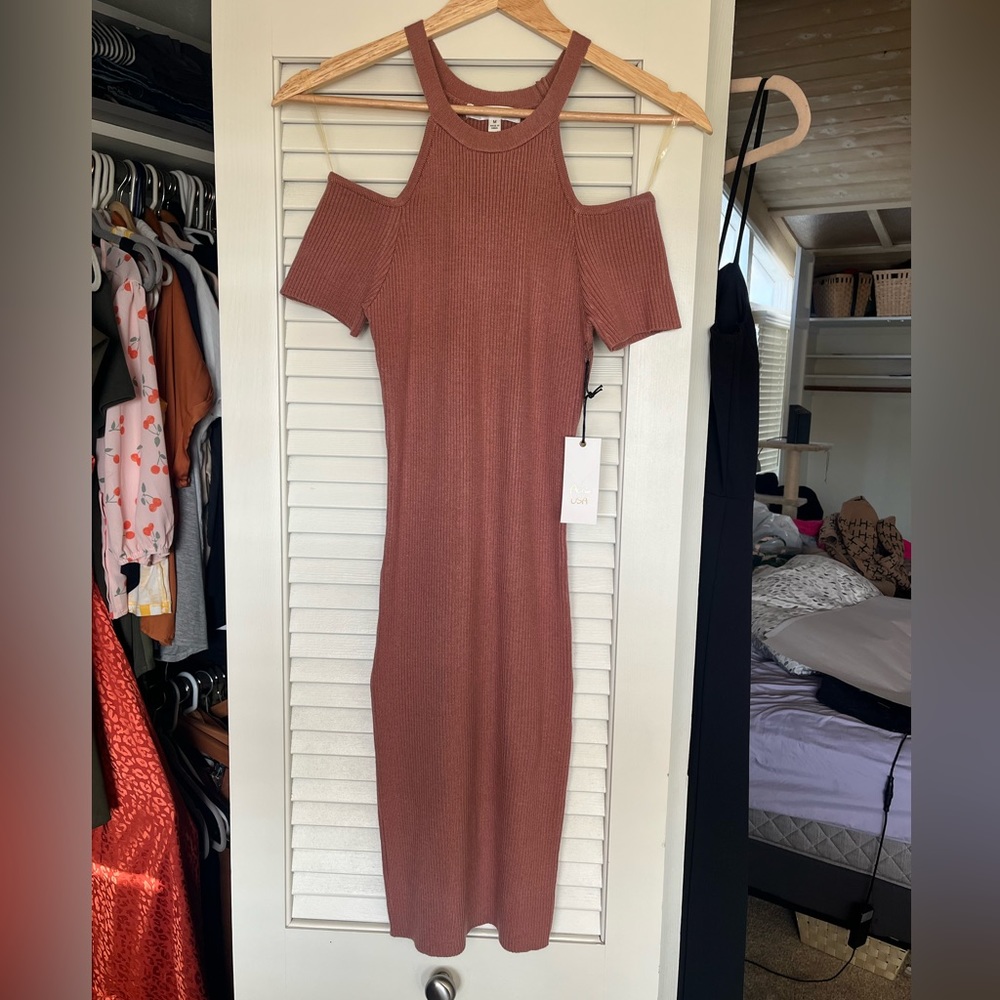 MIDI dress cold shoulder bodycon mauve dress size medium NWT